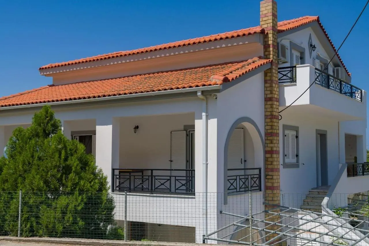 Holiday home Anastasia'S Residence Kardhakata